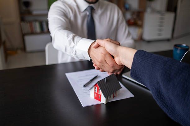 Signs Your Home Coverage Needs a Pro Review